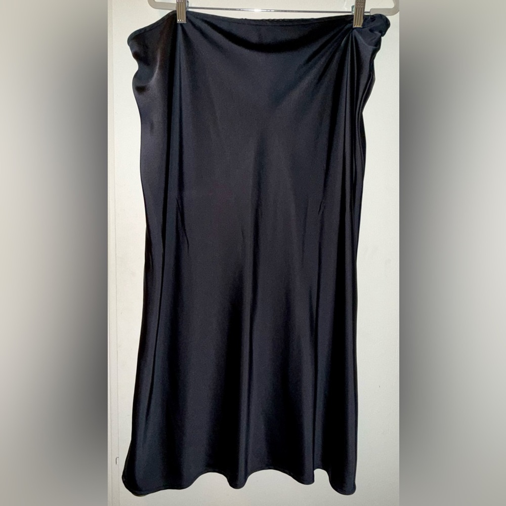 Old Navy Silky Black Skirt 2X